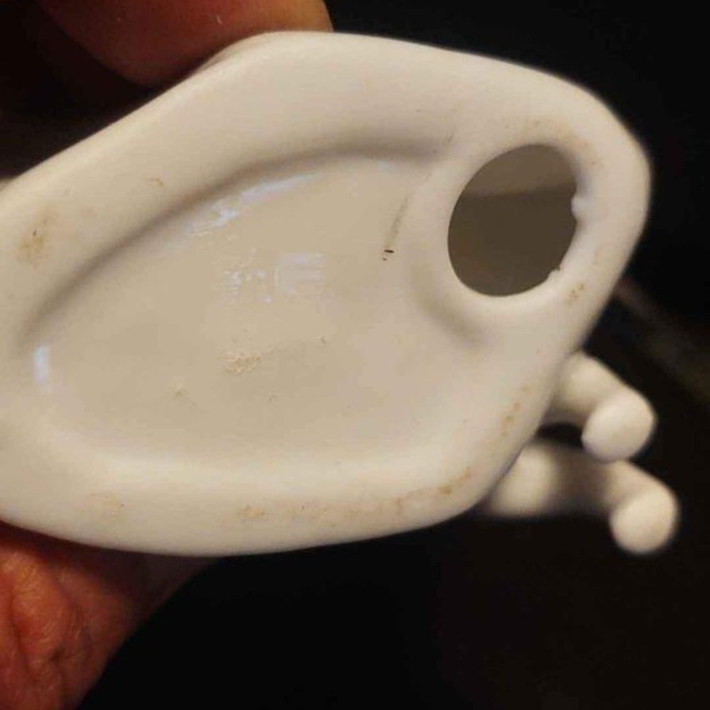 Vintage Figurine Girl with puppy dog porcelain - Picture 7 of 8